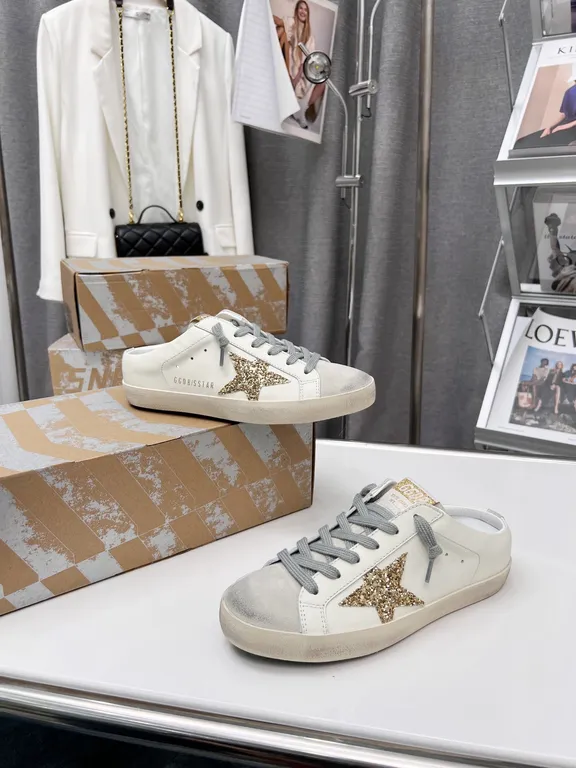 Golden Goose Shoe 